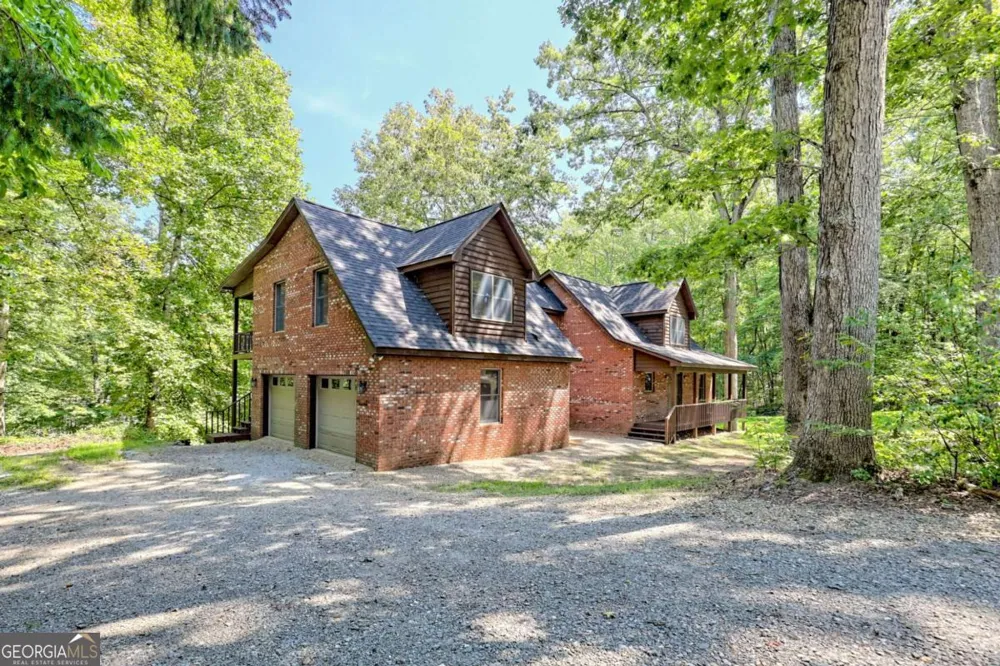 2204 Cedar Cliff RD Hiawassee, GA 30546