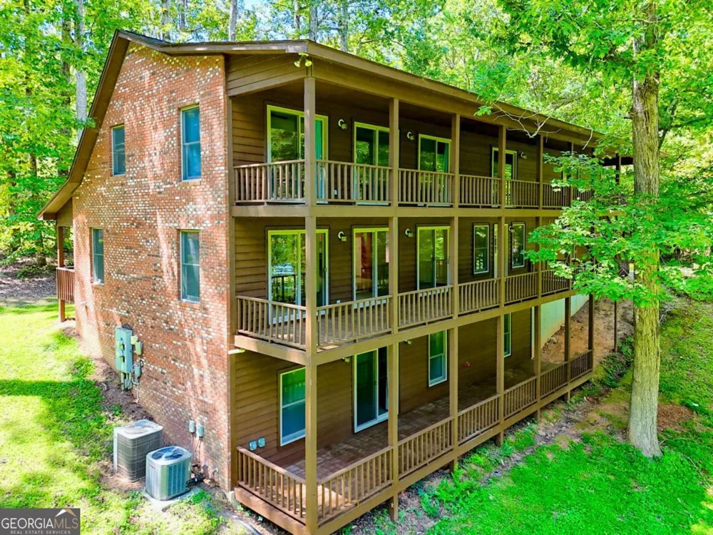 2204 Cedar Cliff RD Hiawassee, GA 30546