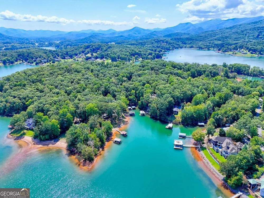 2204 Cedar Cliff RD Hiawassee, GA 30546