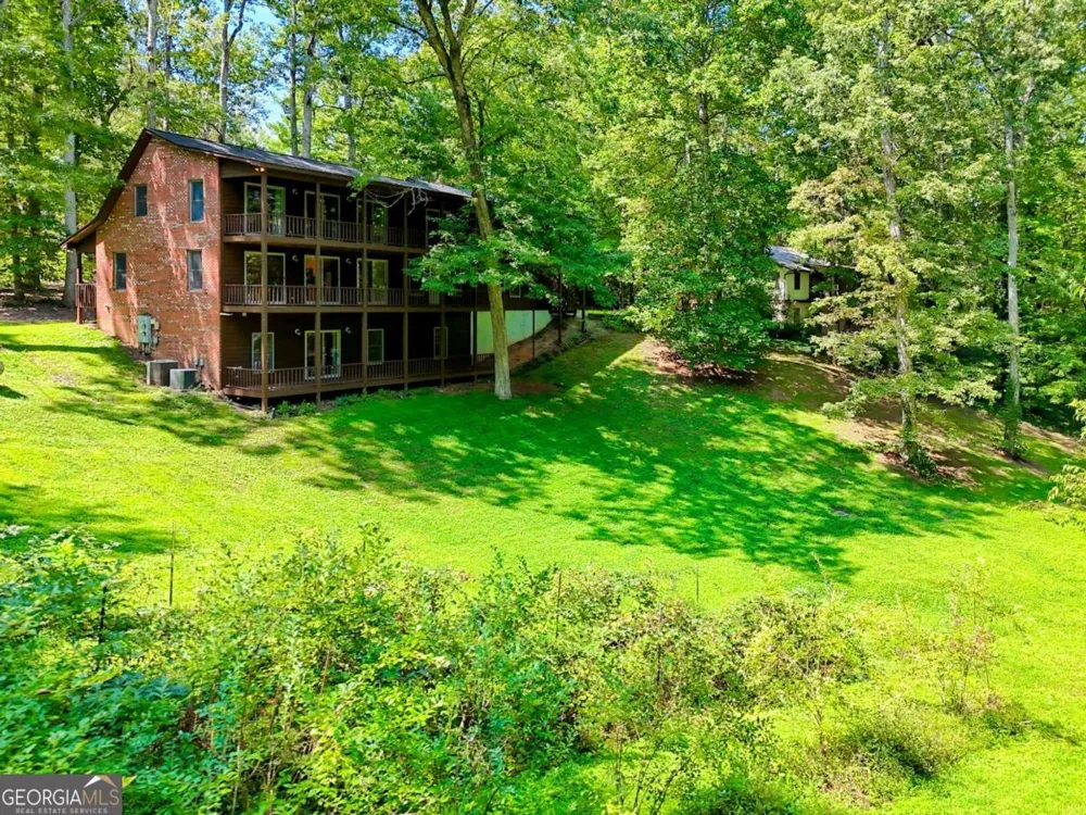 2204 Cedar Cliff RD Hiawassee, GA 30546