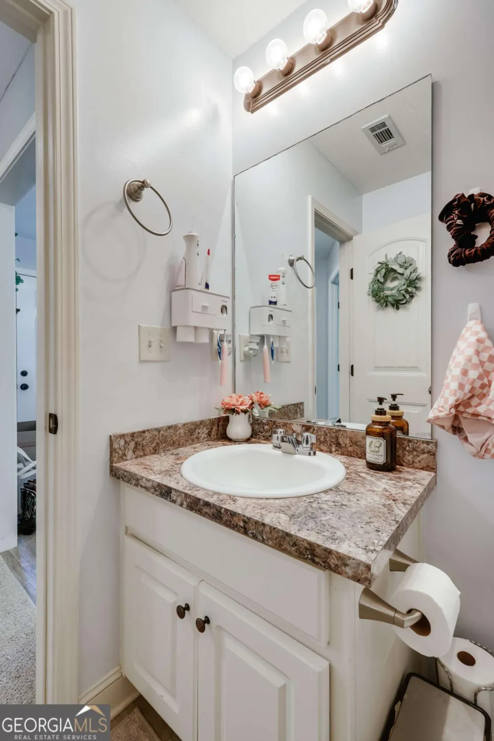773 Shoal Creek RD Colbert, GA 30628