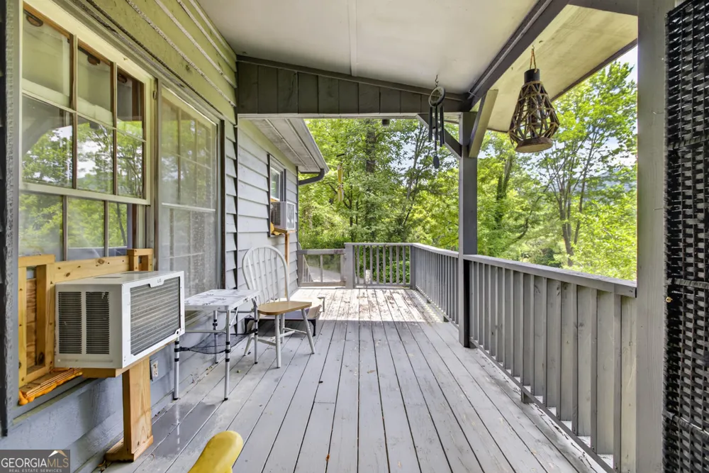 61 Rogers Cove LN Clayton, GA 30525