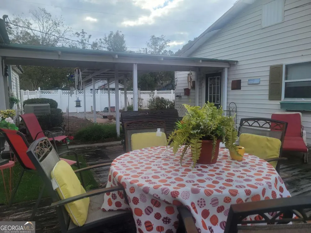30 S Mccrorie ST Baxley, GA 31513