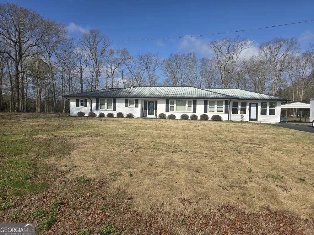 10 Wolfskin RD Arnoldsville, GA 30619