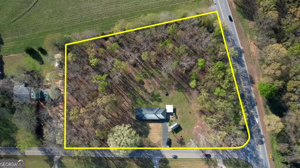 10 Wolfskin RD Arnoldsville, GA 30619