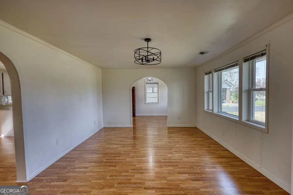 10 Wolfskin RD Arnoldsville, GA 30619