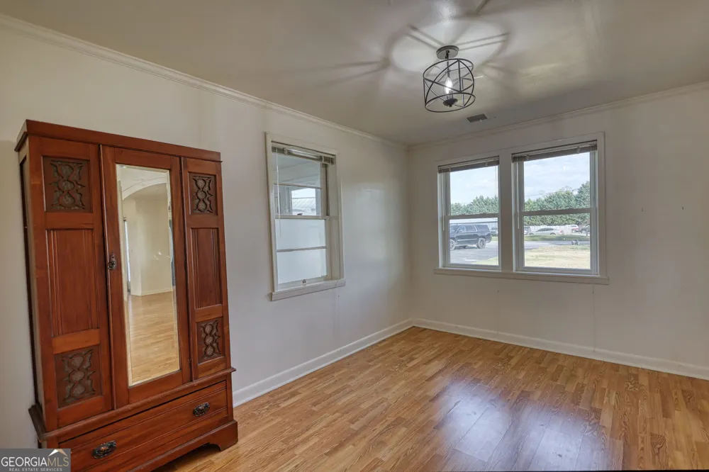 10 Wolfskin RD Arnoldsville, GA 30619