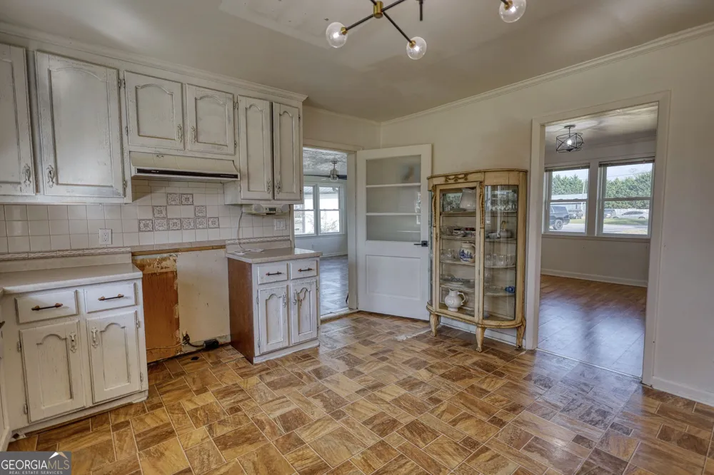 10 Wolfskin RD Arnoldsville, GA 30619