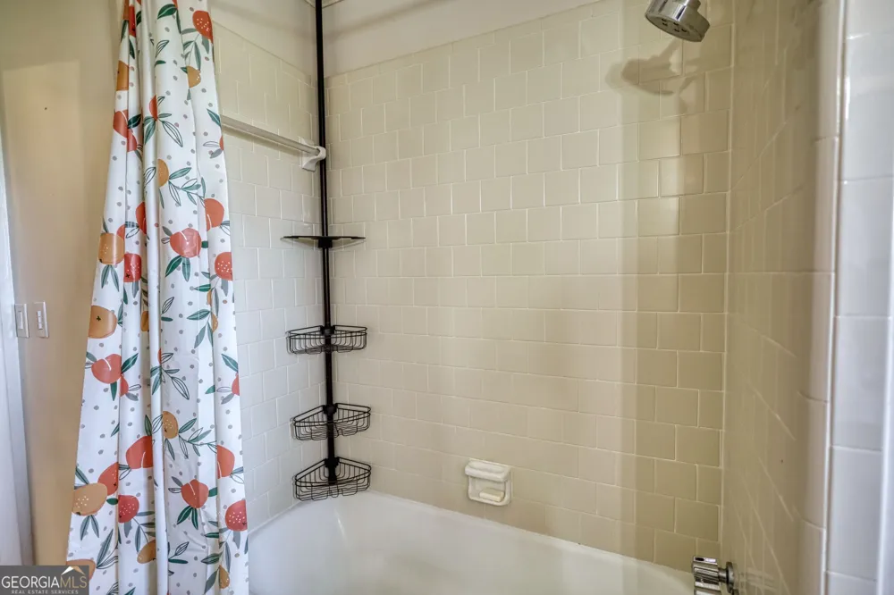 10 Wolfskin RD Arnoldsville, GA 30619