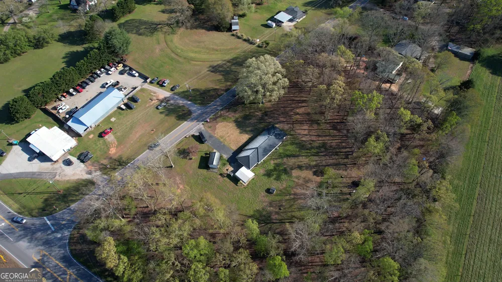 10 Wolfskin RD Arnoldsville, GA 30619