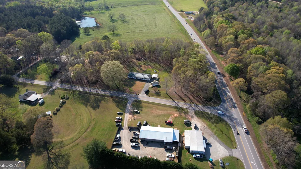 10 Wolfskin RD Arnoldsville, GA 30619