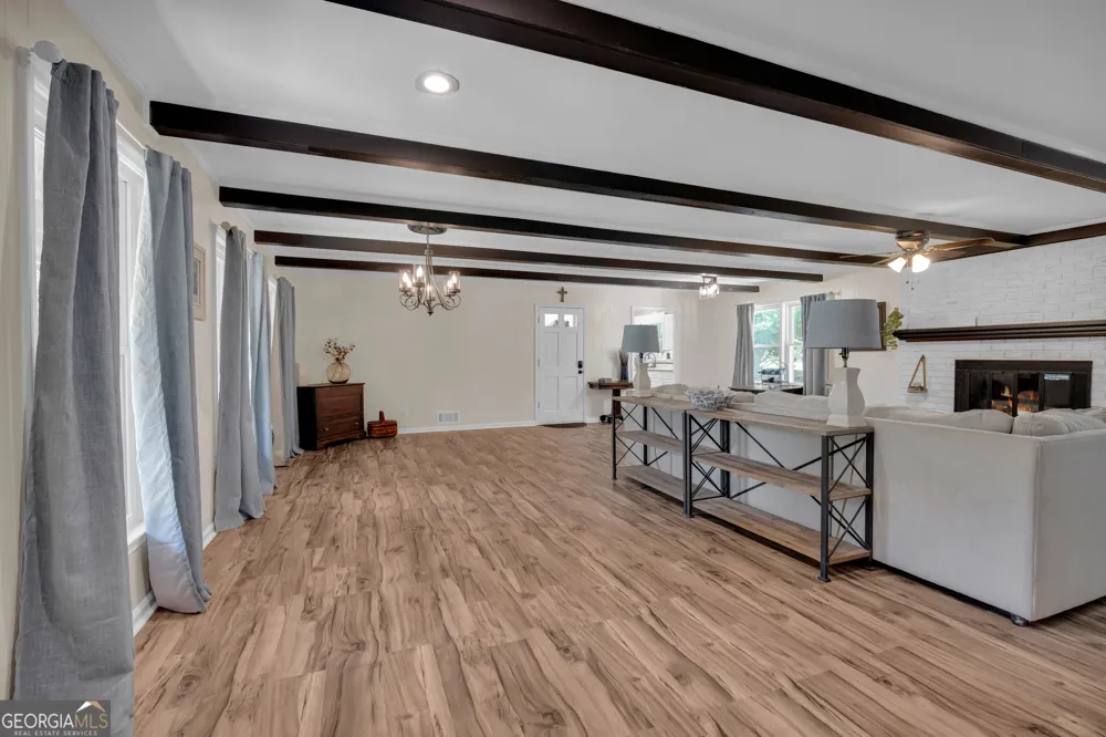 101 W Hendricks ST Bowman, GA 30624