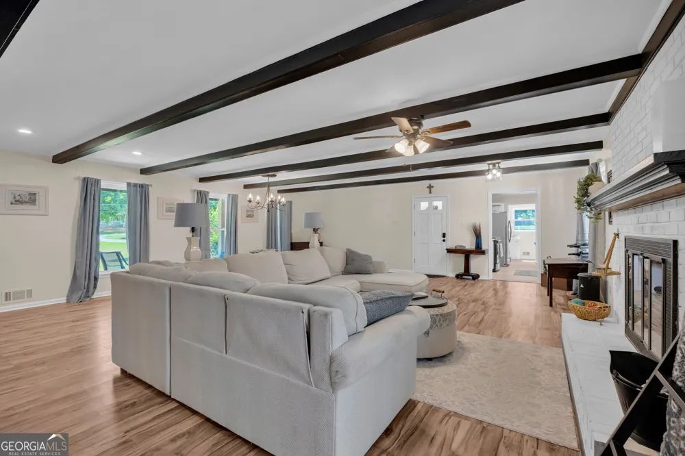 101 W Hendricks ST Bowman, GA 30624