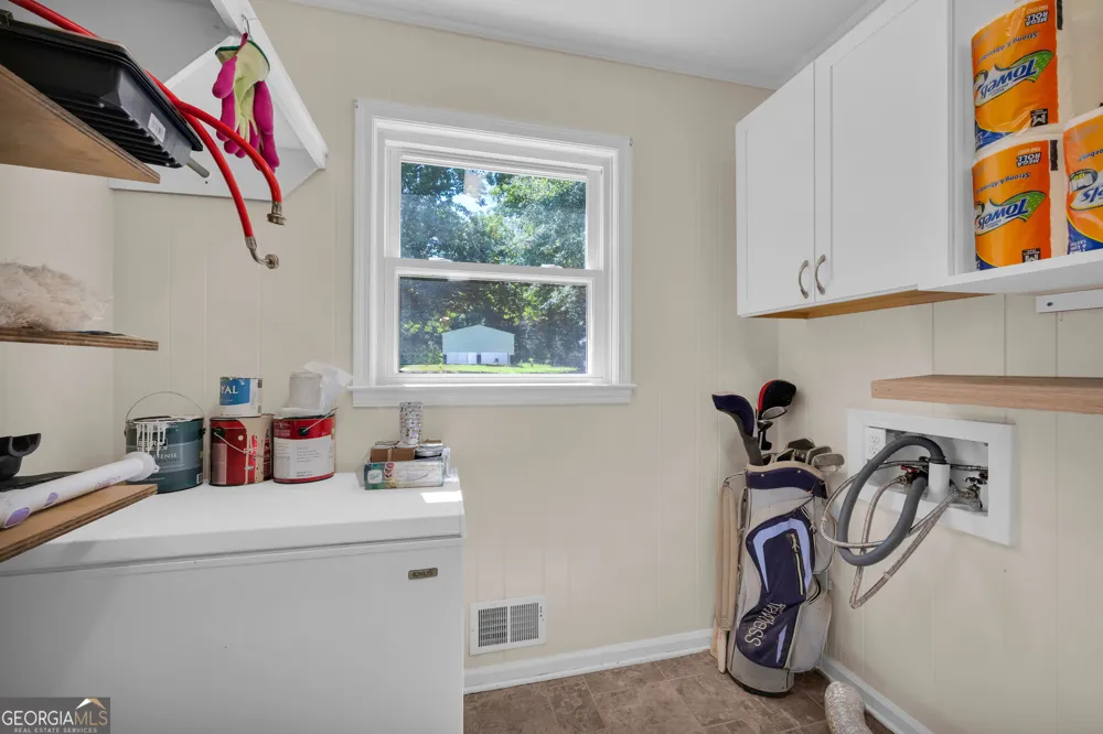 101 W Hendricks ST Bowman, GA 30624