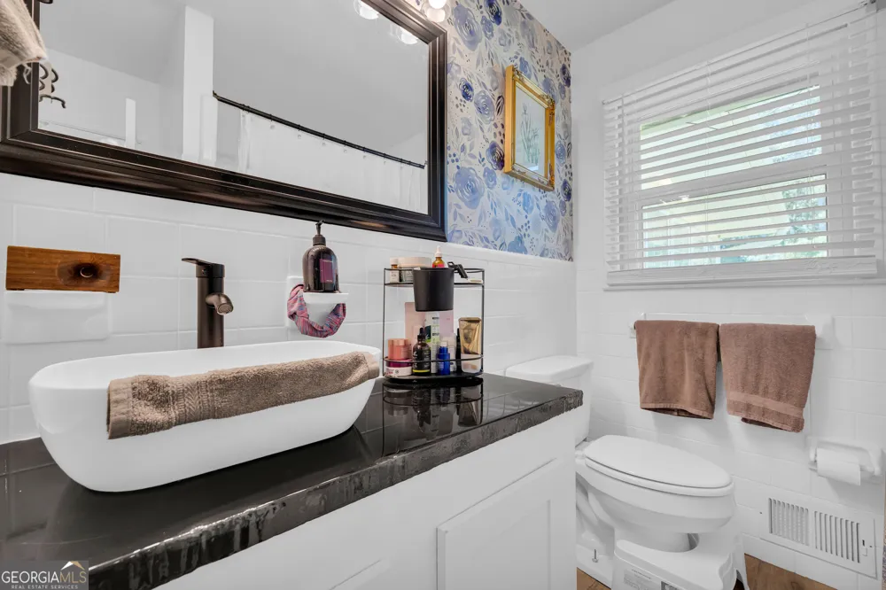 101 W Hendricks ST Bowman, GA 30624