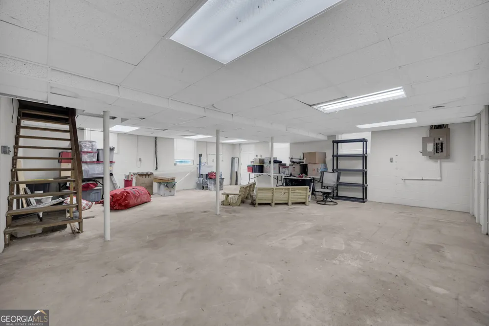 101 W Hendricks ST Bowman, GA 30624