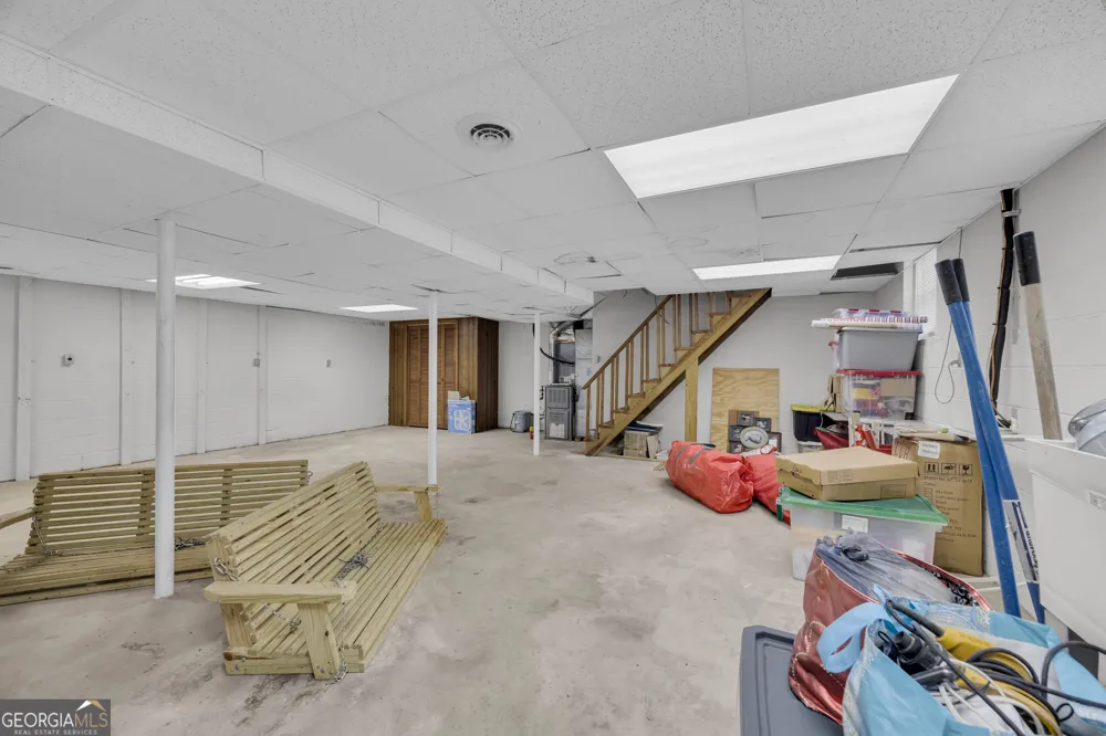 101 W Hendricks ST Bowman, GA 30624