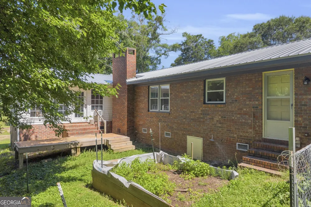 101 W Hendricks ST Bowman, GA 30624