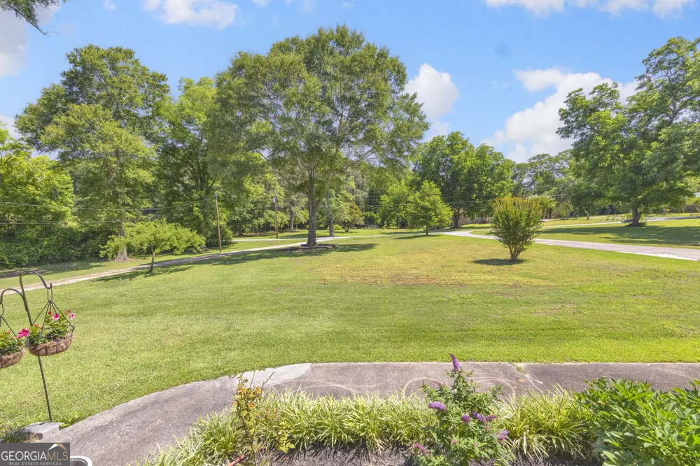 101 W Hendricks ST Bowman, GA 30624