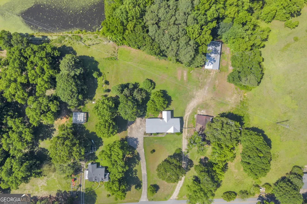 101 W Hendricks ST Bowman, GA 30624