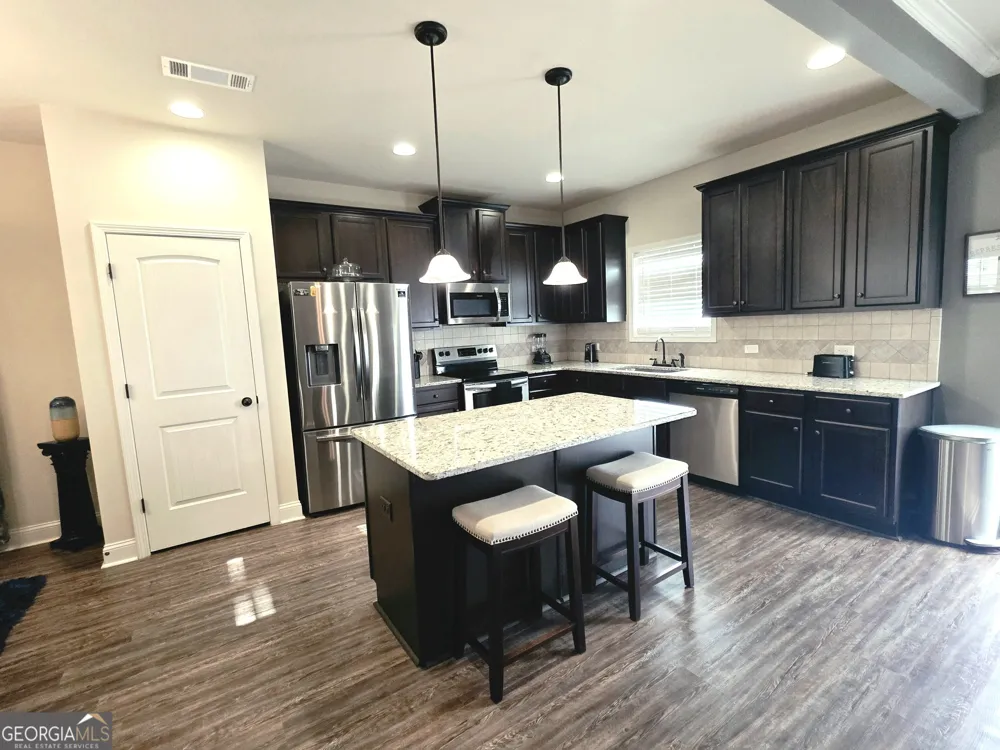 9025 Holder RD Locust Grove, GA 30248