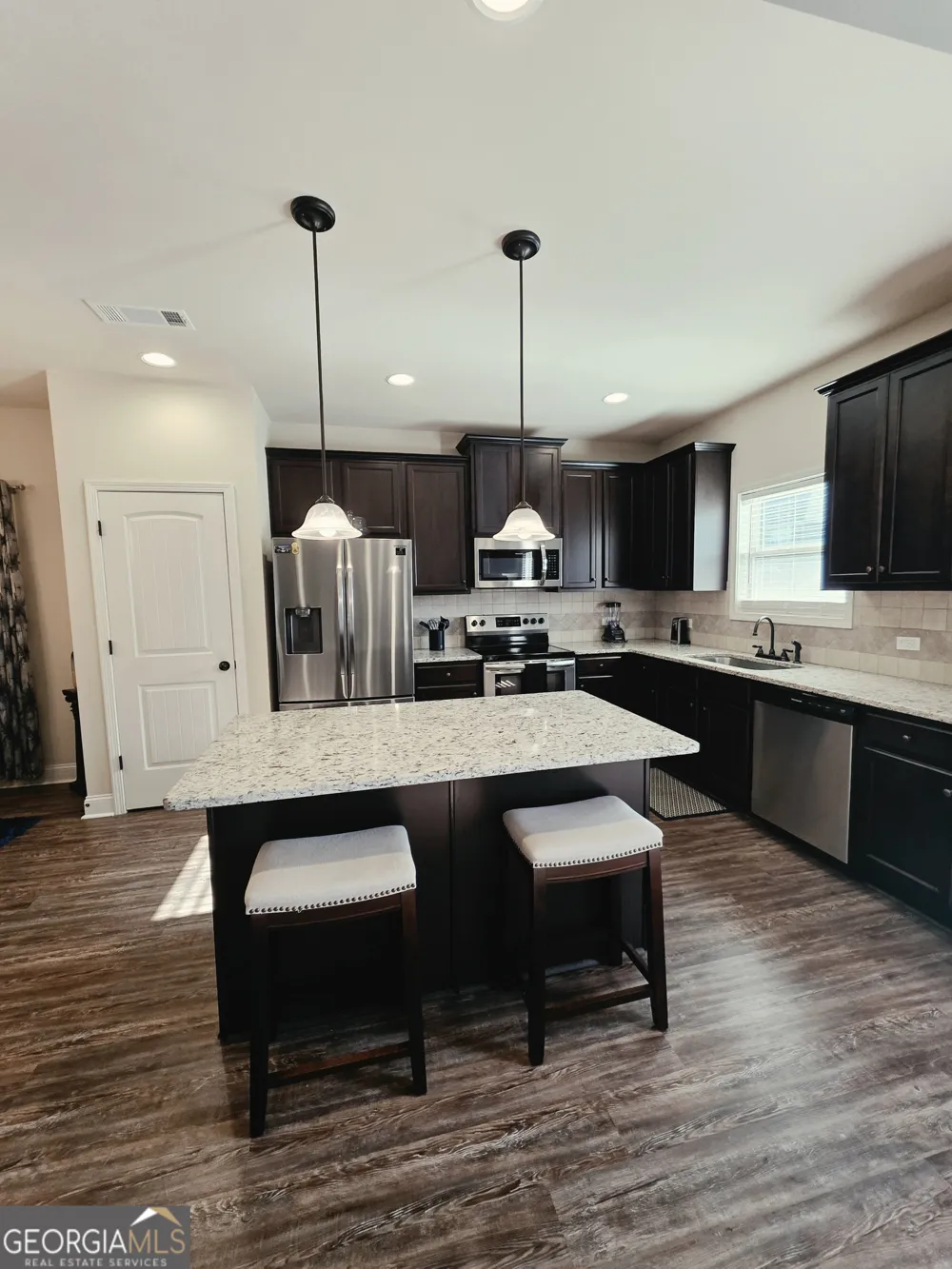9025 Holder RD Locust Grove, GA 30248