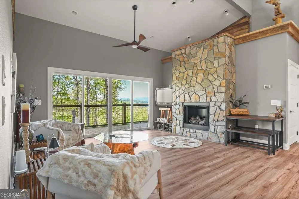 194 Quiet Woods TRL Murphy, NC 28906