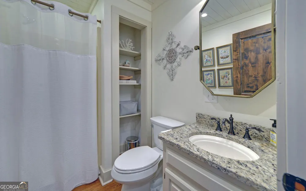 134 Ezzard LN Lakemont, GA 30552