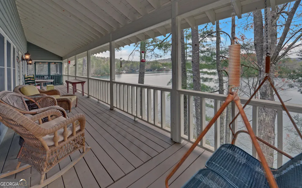 134 Ezzard LN Lakemont, GA 30552