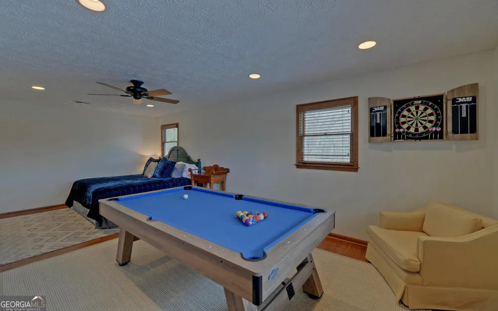 134 Ezzard LN Lakemont, GA 30552