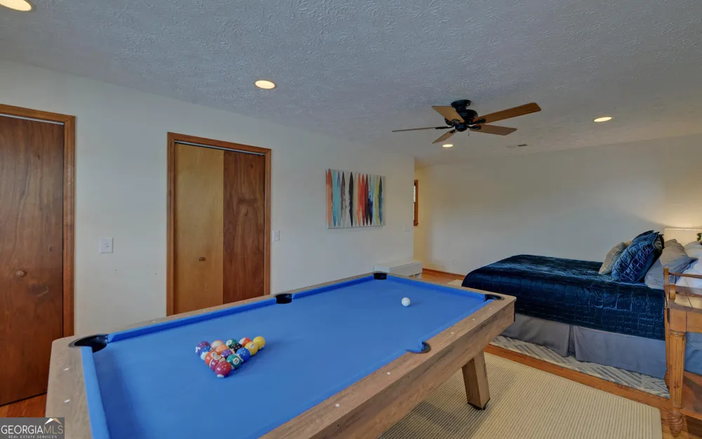 134 Ezzard LN Lakemont, GA 30552