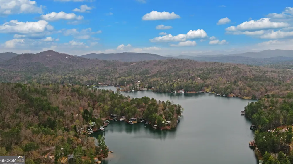 134 Ezzard LN Lakemont, GA 30552
