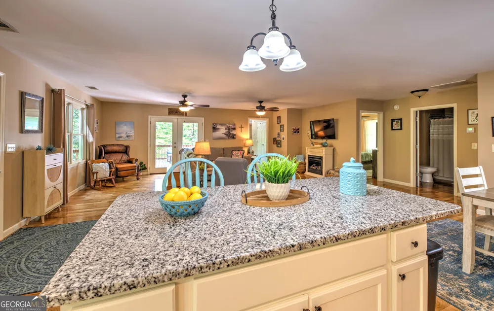 16 Abby LN Clayton, GA 30525