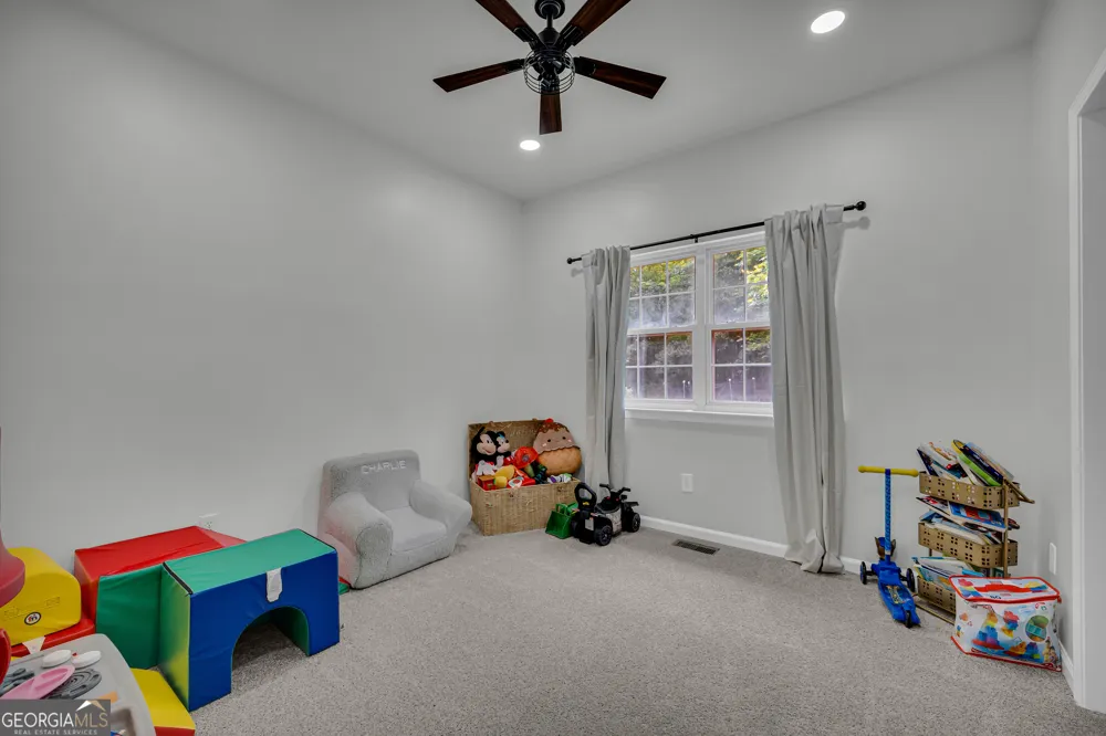 163 Tuxedo DR Commerce, GA 30530
