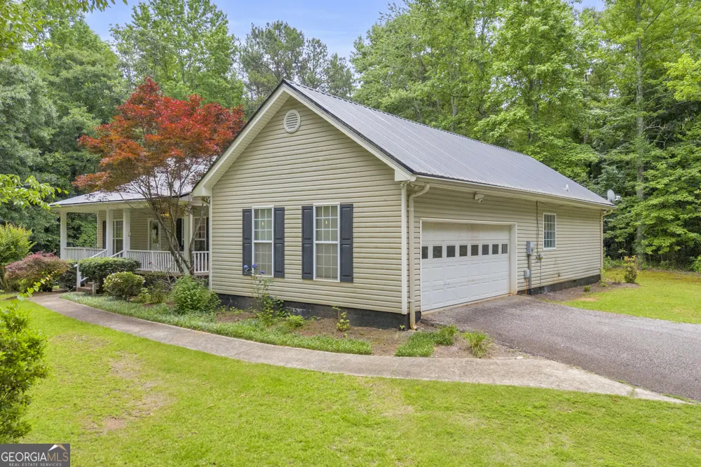 163 Tuxedo DR Commerce, GA 30530