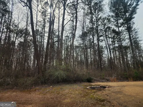 5624 Browns Mill RD
