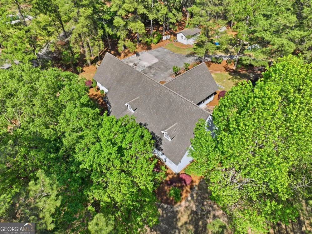 2811 Lullwater RD Tifton, GA 31794