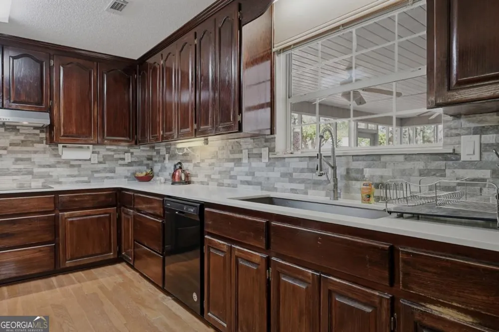 2811 Lullwater RD Tifton, GA 31794