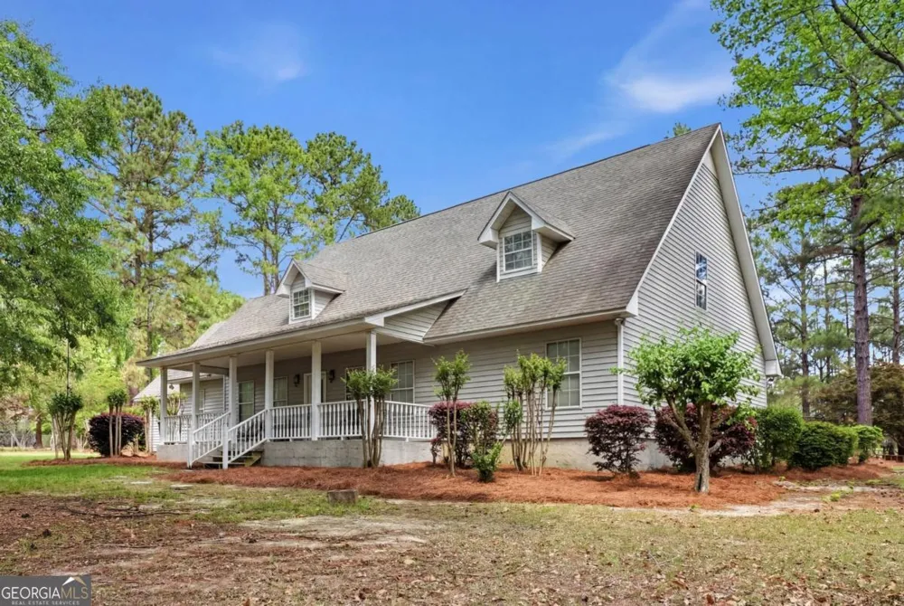 2811 Lullwater RD Tifton, GA 31794