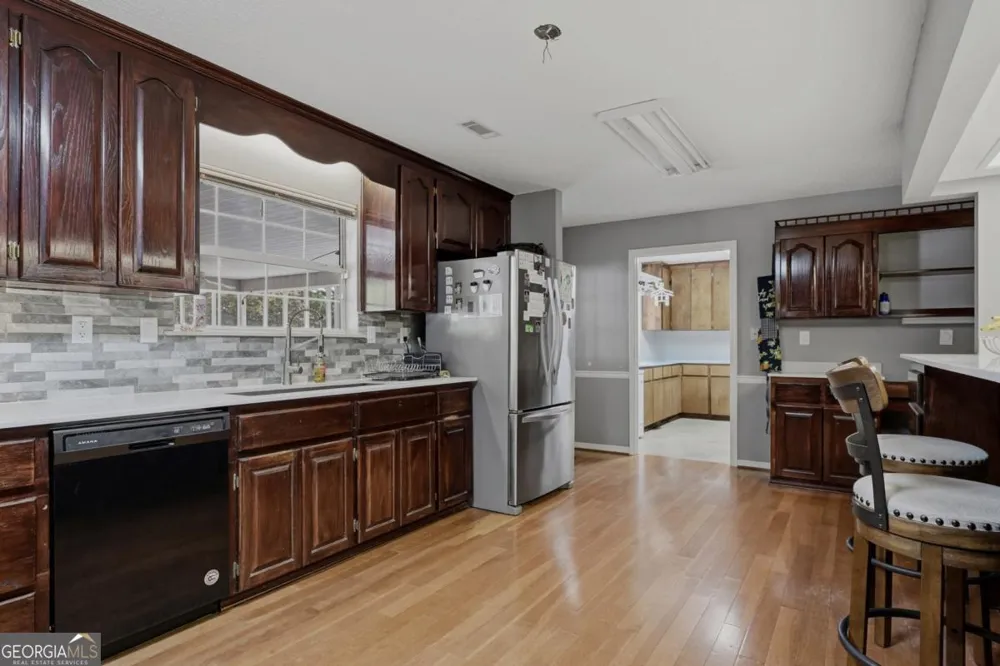 2811 Lullwater RD Tifton, GA 31794