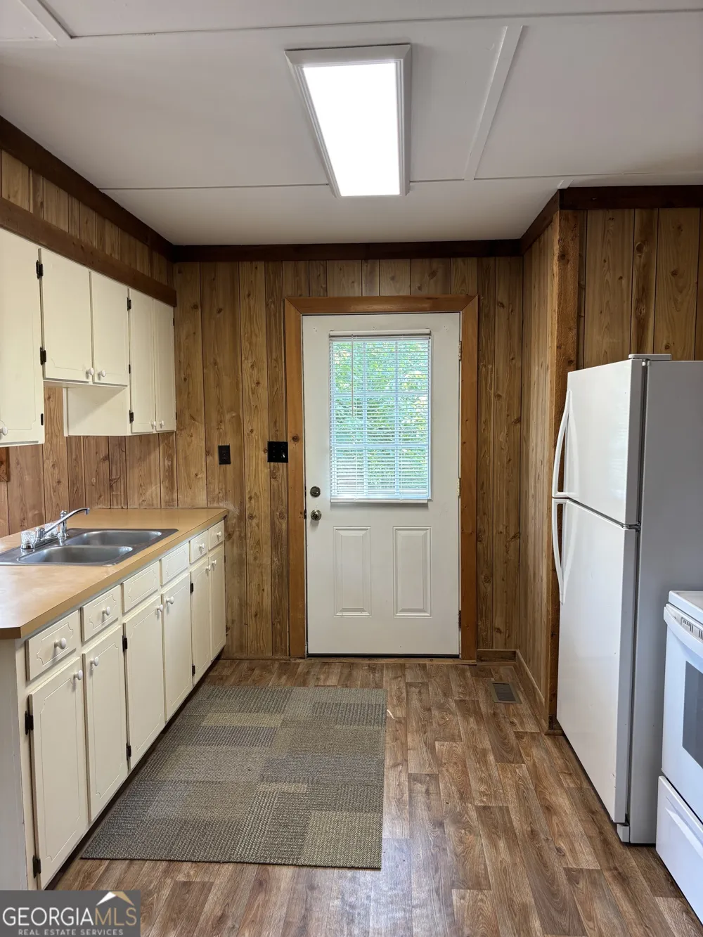23 Cherokee Resort RD Pine Mountain, GA 31822