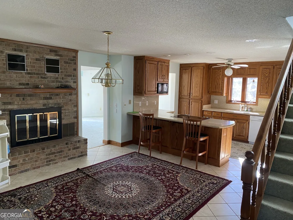 373 Western WAY Rabun Gap, GA 30568