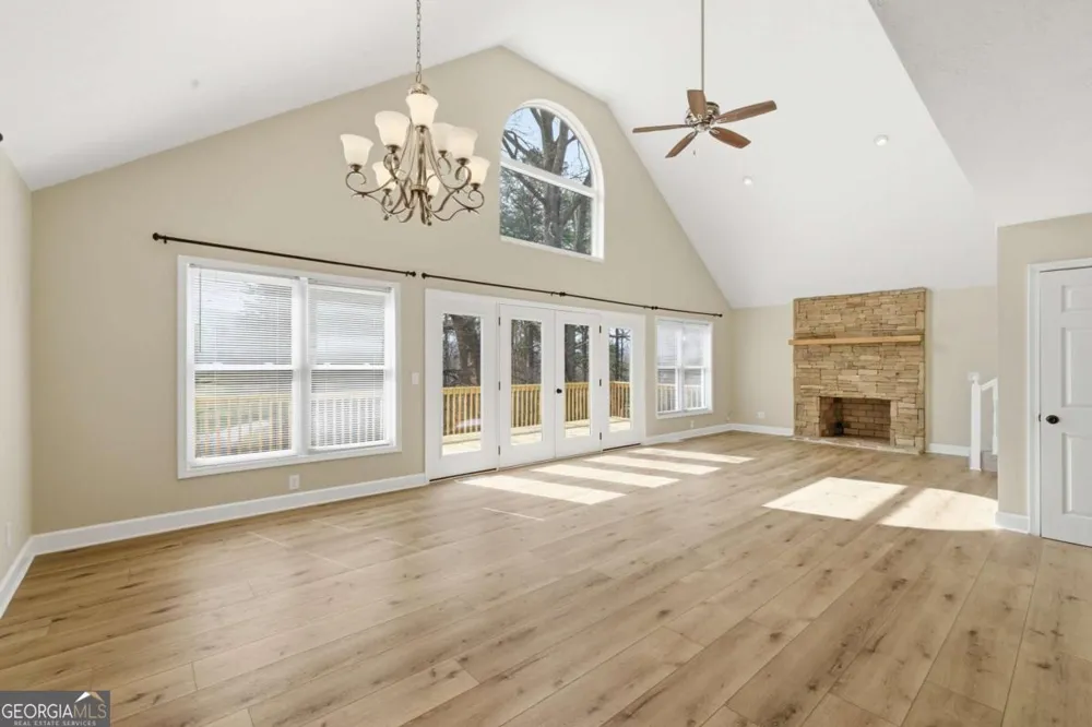 3015 Bear LN Hiawassee, GA 30546
