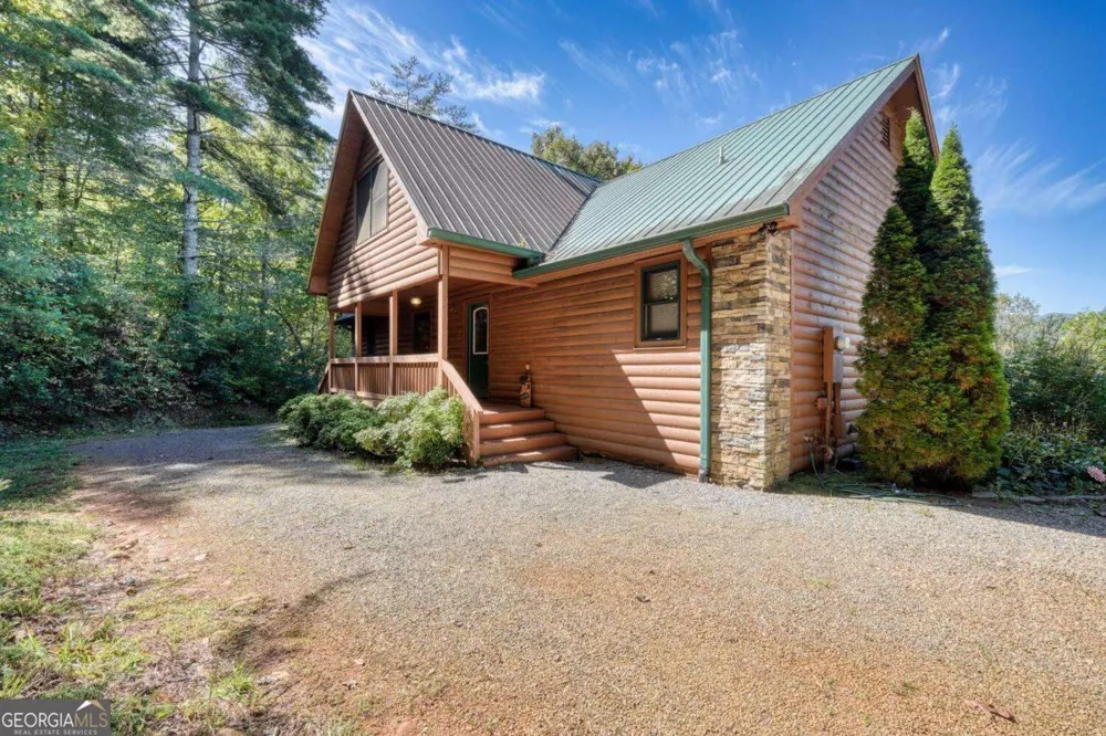5702 Valley View DR Hiawassee, GA 30546
