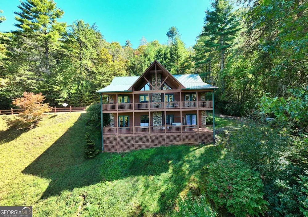 5702 Valley View DR Hiawassee, GA 30546