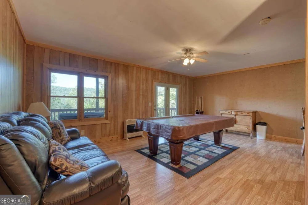 5702 Valley View DR Hiawassee, GA 30546