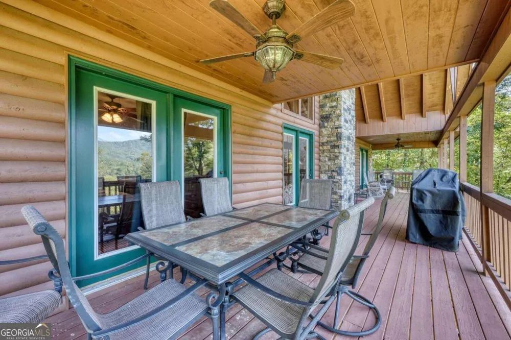 5702 Valley View DR Hiawassee, GA 30546