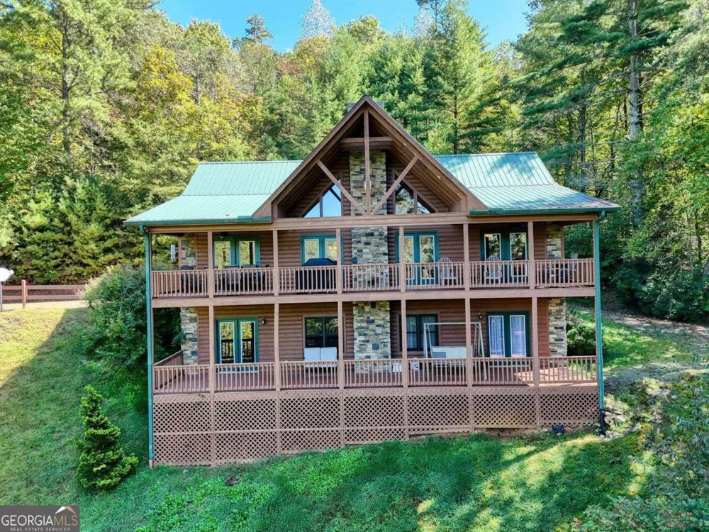 5702 Valley View DR Hiawassee, GA 30546