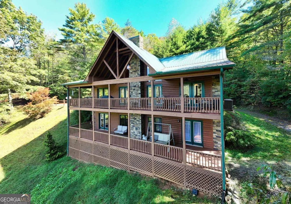 5702 Valley View DR Hiawassee, GA 30546