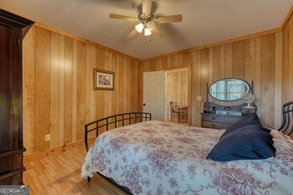 5702 Valley View DR Hiawassee, GA 30546